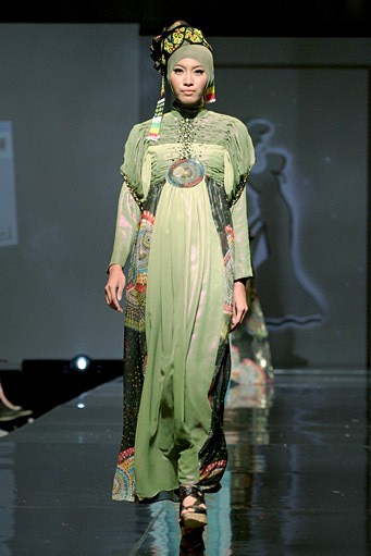 Mysha Soul Bright. Jakarta Fashion & Food Festival 2011 at Ballroom Hotel Haris. Kalapa Gading. Jakarta. [Foto: Mohammad Abduh/Wolipop]