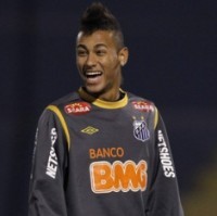 Robinho: Bayangkan Neymar Main Bersama Messi & Villa!
