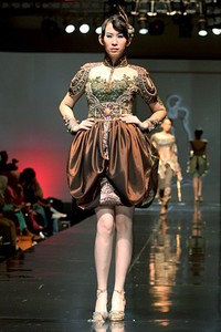 Fomalhaul Zamel The Warrior. Jakarta Fashion & Food Festival 2011 at Ballroom Hotel Harris. Jakarta. [Foto: Mohammad Abduh/Wolipop]