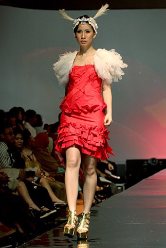 Jazz Pasay Angsa Merah. Jakarta Fashion & Food Festival 2011 at Ballroom Hotel Harris. Kelapa Gading. Jakarta. [Foto: Mohammad Abduh/Wolipop]