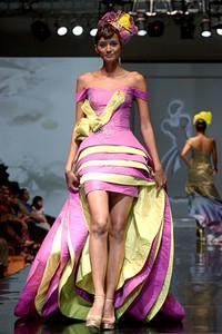 Grace Fenny Rustic Interlude. Jakarta Fashion & Food Festival 2011 at Ballroom Hotel Harris. Kelapa Gading. Jakarta. [Foto: Mohammad Abduh/Wolipop]