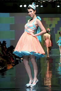 Junie Kwanda. Jakarta Fashion & Food Festival 2011 at Ballroom Hotel Harris. Kelapa Gading. Jakarta. [Foto: Mohammad Abduh/Wolipop]