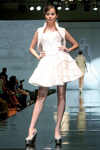 Harry Lam. Jakarta Fashion & Food Festival 2011 at Ballroom Hotel Harris. Kelapa Gading. Jakarta. [Foto: Mohammad Abduh/Wolipop]