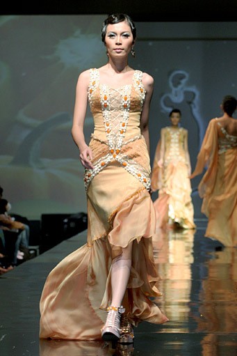 Jimmy Fei-Fei Be Fresh. Jakarta Fashion & Food Festival 2011. Ballroom Hotel Harris. Kelapa Gading. Jakarta. [Foto: Mohammad Abduh/Wolipop]