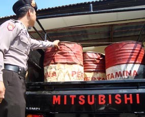 Jual BBM Bersubsidi Ke Industri, Pensiunan Guru Dibekuk