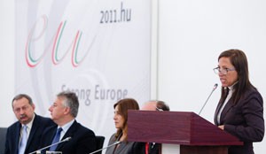 Penting untuk Saling Menerima Satu Sama Lain