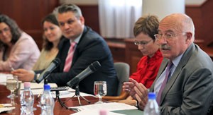 Para Menlu Asia dan Eropa Akan Berunding di Hungaria