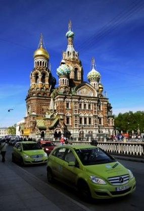 Menempuh 30.000 Km Mercy F-Cell Tuntaskan Keliling Dunia