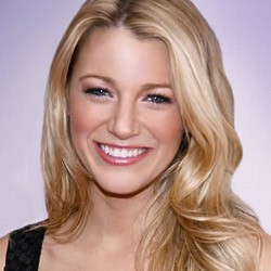 Foto Bugil Blake Lively Sengaja Disebar untuk Dongkrak Popularitas?