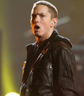 Eminem Sebut Lady Gaga Male Lady di Lagu Barunya