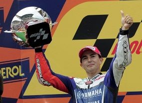 Demi Saingi Stoner, Lorenzo Minta Yamaha Berbenah
