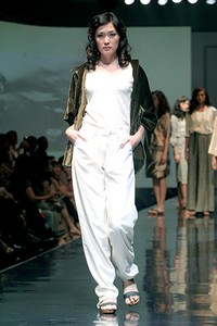 Anastasia Iwo Jiwa. Jakarta Fashion & Food Festival 2011 at Ballroom Hotel Harris. Kelapa Gading. Jakarta. [Foto: Mohammad Abduh/Wolipop]