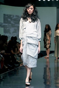 Anastasia Iwo Jiwa. Jakarta Fashion & Food Festival 2011 at Ballroom Hotel Harris. Kelapa Gading. Jakarta. [Foto: Mohammad Abduh/Wolipop]