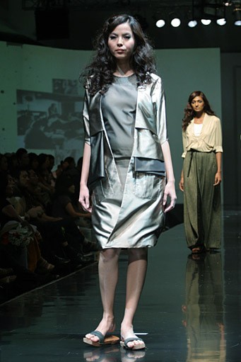 Anastasia Iwo Jiwa. Jakarta Fashion & Food Festival 2011 at Ballroom Hotel Harris. Kelapa Gading. Jakarta. [Foto: Mohammad Abduh/Wolipop]