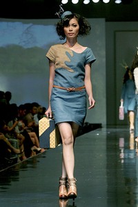 Lisa Reza The Duchess Story. Jakarta Fashion & Food Festival 2011 at Ballroom Hotel Harris. Kelapa Gading. Jakarta. [Foto: Mohammad Abduh/Wolipop]