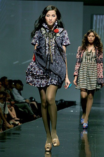 Taruna K.Kusmayadi Fastlane. Jakarta Fashion & Food Festival 2011 at Ballroom Hotel Harris. Kelapa Gading. Jakarta. [Foto: Mohammad Abduh/Wolipop]