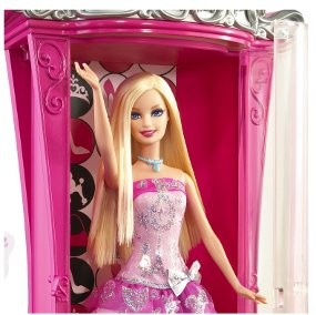 Greenpeace: Barbie Gunakan Kemasan yang Merusak Hutan Indonesia