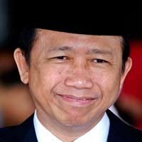 Marzuki Alie: Saya Tak Mau Tahu Soal Nazaruddin, Itu Urusan KPK