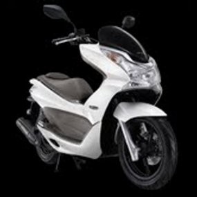  Honda  Rilis PCX  Warna  Putih 