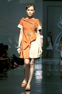 Dina Midiani Simply Irresistible of Tapanuli. Jakarta Fashion & Food Festival 2011 at Ballroom Hotel Harris. Kelapa Gading. Jakarta. [Foto: Mohammad Abduh/Wolipop]