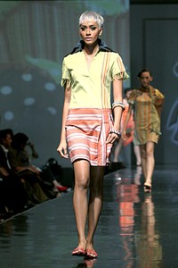 Dina Midiani Simply Irresistible of Tapanuli. Jakarta Fashion & Food Festival 2011 at Ballroom Hotel Harris. Kelapa Gading. Jakarta. [Foto: Mohammad Abduh/Wolipop]