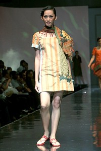 Dina Midiani Simply Irresistible of Tapanuli. Jakarta Fashion & Food Festival 2011 at Ballroom Hotel Harris. Kelapa Gading. Jakarta. [Foto: Mohammad Abduh/Wolipop]