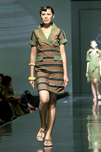 Dina Midiani Simply Irresistible of Tapanuli. Jakarta Fashion & Food Festival 2011 at Ballroom Hotel Harris. Kelapa Gading. Jakarta. [Foto: Mohammad Abduh/Wolipop]