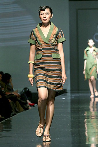 Dina Midiani Simply Irresistible of Tapanuli. Jakarta Fashion & Food Festival 2011 at Ballroom Hotel Harris. Kelapa Gading. Jakarta. [Foto: Mohammad Abduh/Wolipop]