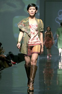 Dina Midiani Simply Irresistible of Tapanuli. Jakarta Fashion & Food Festival 2011 at Ballroom Hotel Harris. Kelapa Gading. Jakarta. [Foto: Mohammad Abduh/Wolipop]