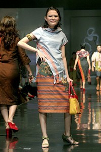 Dina Midiani Simply Irresistible of Tapanuli. Jakarta Fashion & Food Festival 2011 at Ballroom Hotel Harris. Kelapa Gading. Jakarta. [Foto: Mohammad Abduh/Wolipop]