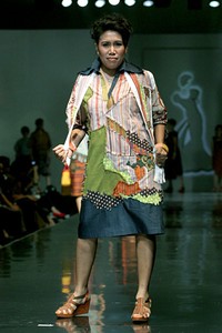 Dina Midiani Simply Irresistible of Tapanuli. Jakarta Fashion & Food Festival 2011 at Ballroom Hotel Harris. Kelapa Gading. Jakarta. [Foto: Mohammad Abduh/Wolipop]