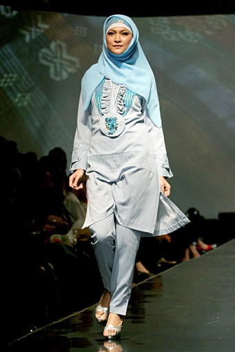 Nerissa by Nieta Hidayani. Jakarta Fashion & Food Festival 2011. Ballroom Hotel Harris. Kelapa Gading. Jakarta. [Foto: Mohammad Abduh/Wolipop]