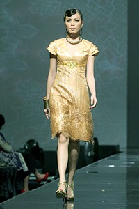 Handy Hartono Unforgetable H2. Jakarta Fashion & Food Festival 2011 at Ballroom Hotel Harris. Kelapa GAding. Jakarta. [Foto: Mohammad Abduh/Wolipop]