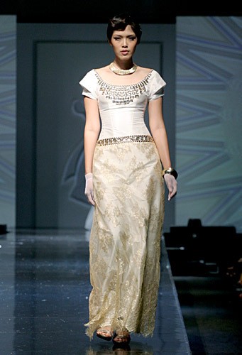 Handy Hartono Unforgetable H2. Jakarta Fashion & Food Festival 2011 at Ballroom Hotel Harris. Kelapa GAding. Jakarta. [Foto: Mohammad Abduh/Wolipop]