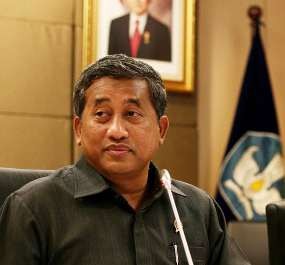  Mendiknas Siapkan Aturan Untuk Hormati Bendera Saat Upacara