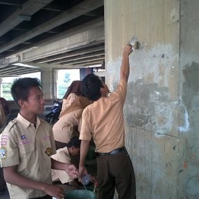 Jelang HUT DKI, Fly Over Cengkareng Dipermak 