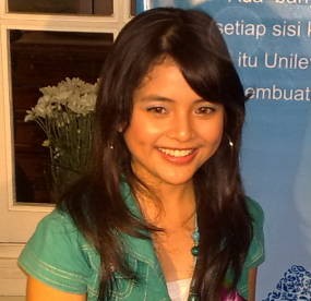 Vakum 8 Tahun, Tasya si Anak Gembala Nyanyi Lagi