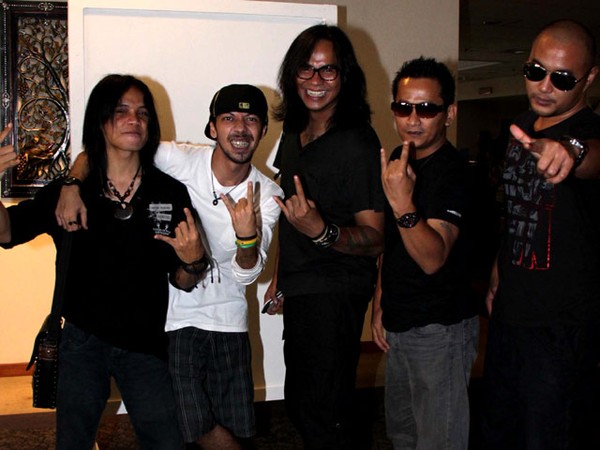 Rocker Kasarung, Band Baru Ferdy Eks Element