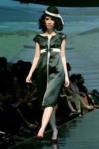 Musa Widyatmodjo The Luric [She] ll. Jakarta Fashion & Food Festival 2011 at Ballroom Hotel Harris. Kelapa Gading. Jakarta. [Foto: Mohammad Abduh/Wolipop]