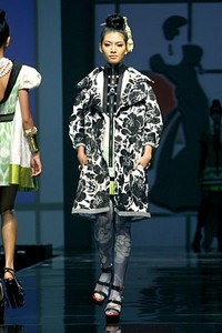 Didi Budiardjo Juxtapose. Jakarta Fashion & Food Festival 2011. Hotel Harris. Kelapa Gading. Jakarta. [Foto: Mohammad Abduh/Wolipop]