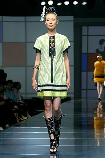 Didi Budiardjo Juxtapose. Jakarta Fashion & Food Festival 2011. Hotel Harris. Kelapa Gading. Jakarta. [Foto: Mohammad Abduh/Wolipop]