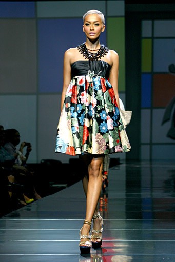 Didi Budiardjo Juxtapose. Jakarta Fashion & Food Festival 2011. Hotel Harris. Kelapa Gading. Jakarta. [Foto: Mohammad Abduh/Wolipop]