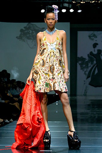 Didi Budiardjo Juxtapose. Jakarta Fashion & Food Festival 2011. Hotel Harris. Kelapa Gading. Jakarta. [Foto: Mohammad Abduh/Wolipop]