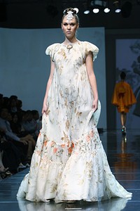 Didi Budiardjo Juxtapose. Jakarta Fashion & Food Festival 2011. Hotel Harris. Kelapa Gading. Jakarta. [Foto: Mohammad Abduh/Wolipop]