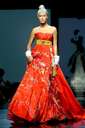 Didi Budiardjo Juxtapose. Jakarta Fashion & Food Festival 2011. Hotel Harris. Kelapa Gading. Jakarta. [Foto: Mohammad Abduh/Wolipop]