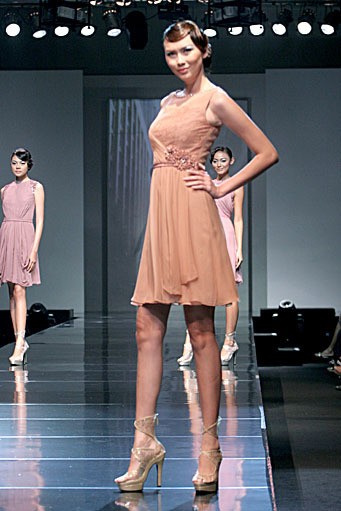 Votum by Sebastian Gunawan Up Town Girl. Jakarta Fashion & Food Festival 2011 at Ballroom Hotel Harris. Jakarta. [Foto: Mohammad Abduh/Wolipop]