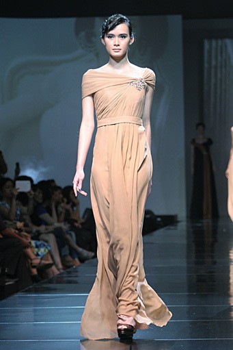 Votum by Sebastian Gunawan Up Town Girl. Jakarta Fashion & Food Festival 2011 at Ballroom Hotel Harris. Jakarta. [Foto: Mohammad Abduh/Wolipop]