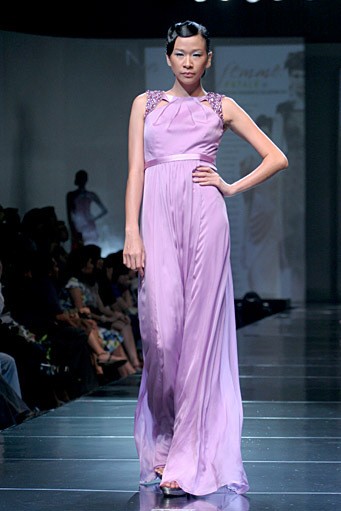 Votum by Sebastian Gunawan Up Town Girl. Jakarta Fashion & Food Festival 2011 at Ballroom Hotel Harris. Jakarta. [Foto: Mohammad Abduh/Wolipop]