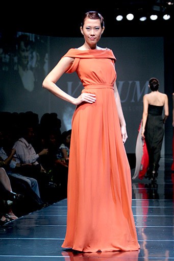 Votum by Sebastian Gunawan Up Town Girl. Jakarta Fashion & Food Festival 2011 at Ballroom Hotel Harris. Jakarta. [Foto: Mohammad Abduh/Wolipop]