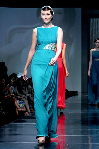 Votum by Sebastian Gunawan Up Town Girl. Jakarta Fashion & Food Festival 2011 at Ballroom Hotel Harris. Jakarta. [Foto: Mohammad Abduh/Wolipop]